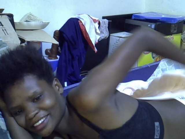 Cute-aliyah live cam on BongaCams