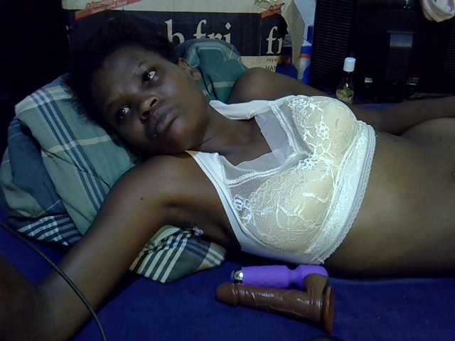 Cute-aliyah live cam on BongaCams