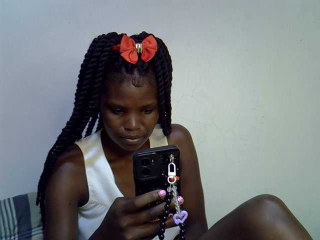Cute-aliyah live cam on BongaCams