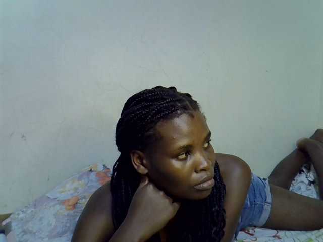 Cute-aliyah live cam on BongaCams