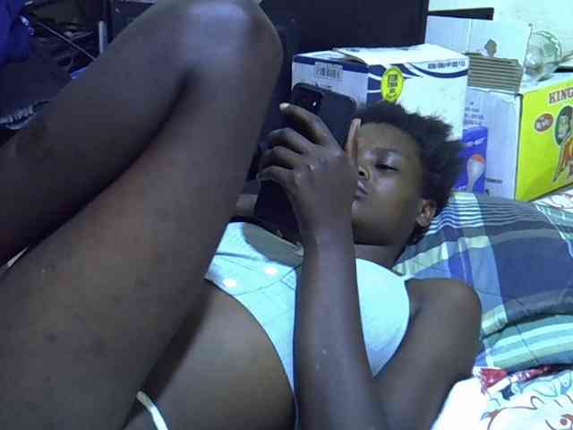 Cute-aliyah webcam
