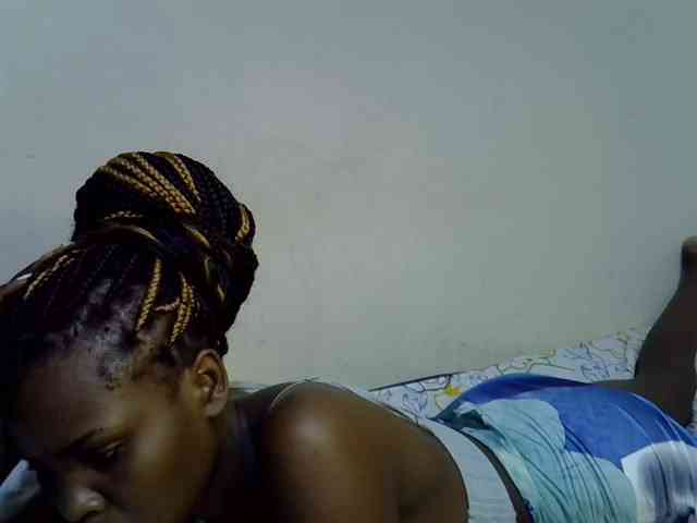 Cute-aliyah webcam