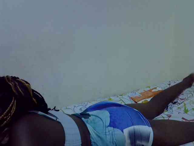 Cute-aliyah webcam
