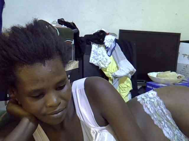 Cute-aliyah webcam