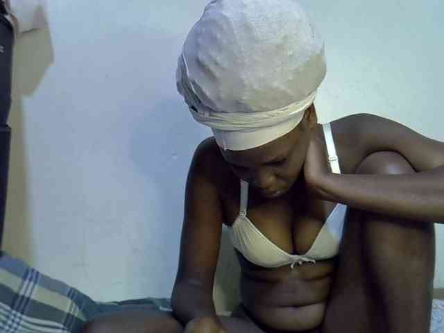 Cute-aliyah webcam
