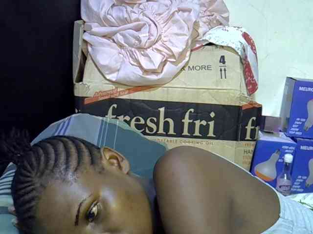 Cute-aliyah webcam