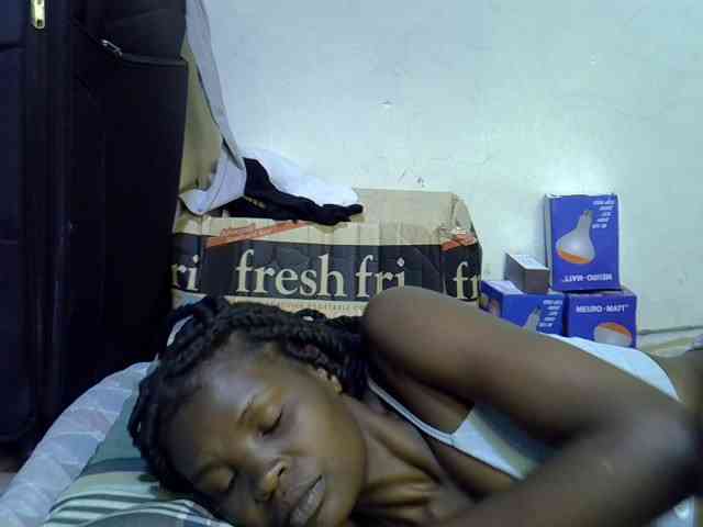 Cute-aliyah webcam