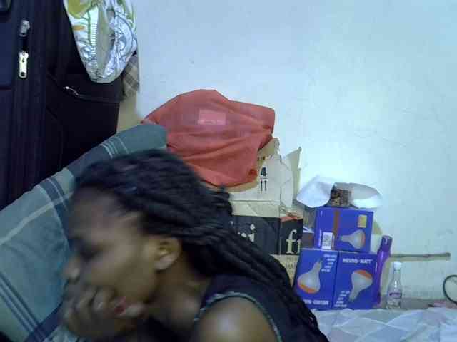 Cute-aliyah webcam
