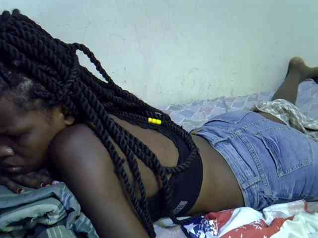 Cute-aliyah webcam