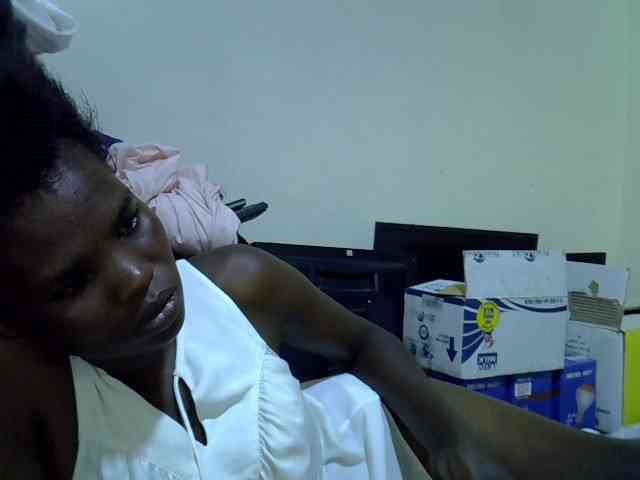 Cute-aliyah webcam