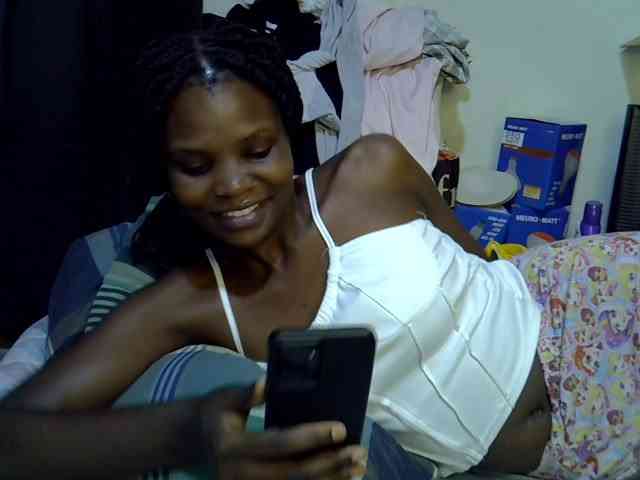 Cute-aliyah webcam
