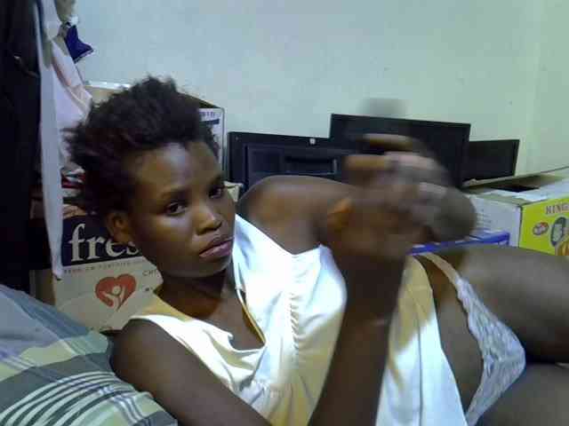 Cute-aliyah webcam
