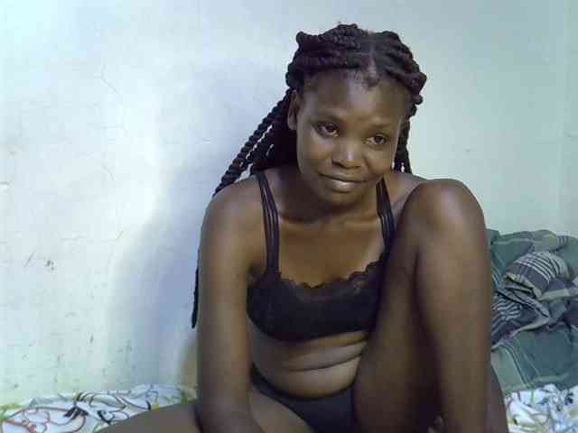 Cute-aliyah webcam