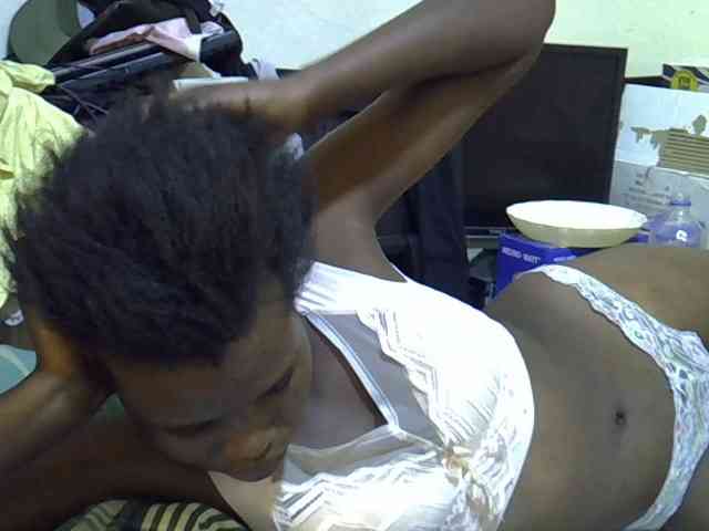 Cute-aliyah webcam