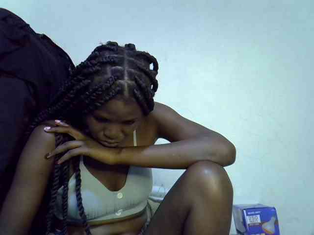 Cute-aliyah webcam