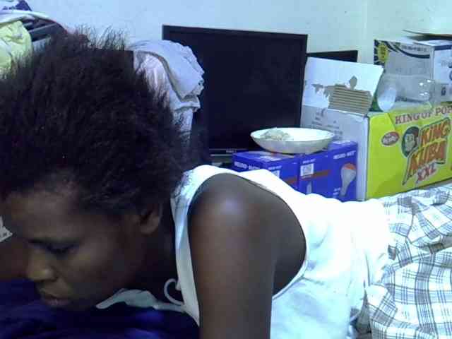Cute-aliyah webcam