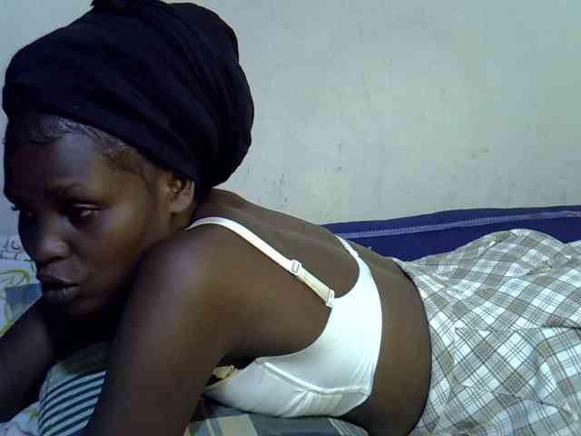 Cute-aliyah webcam