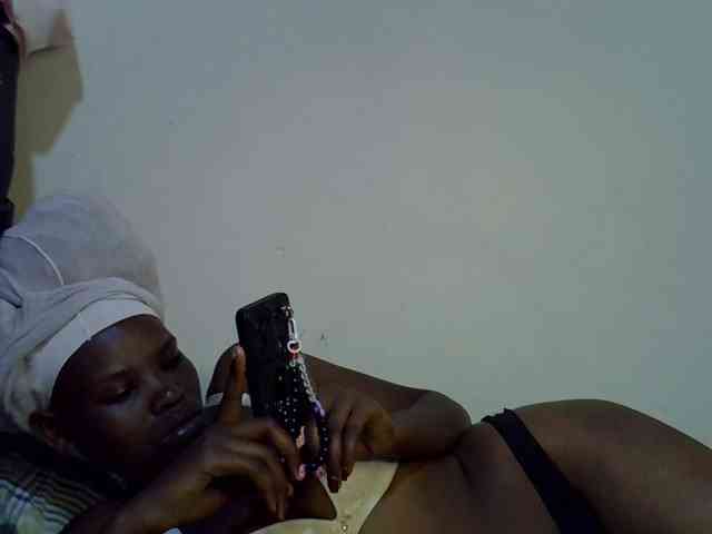 Cute-aliyah webcam