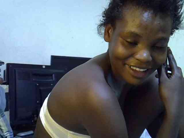 Cute-aliyah webcam