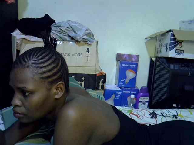 Cute-aliyah webcam