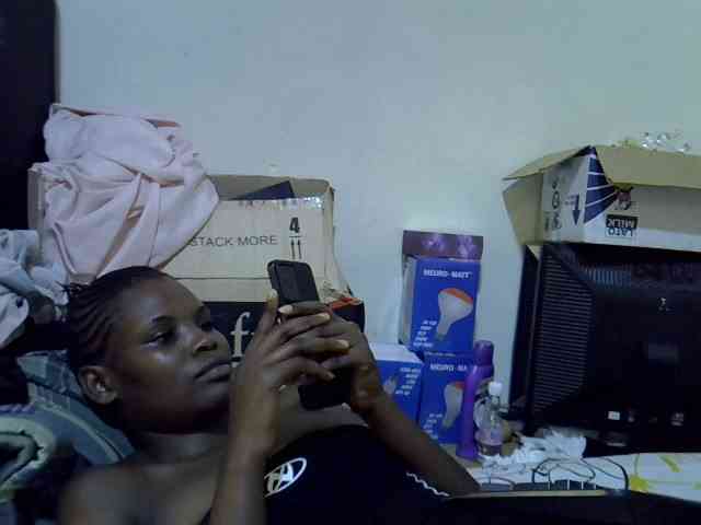 Cute-aliyah webcam