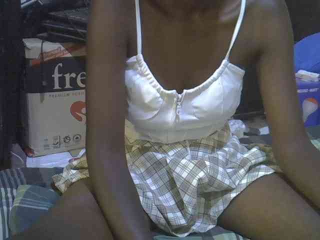 Cute-aliyah webcam