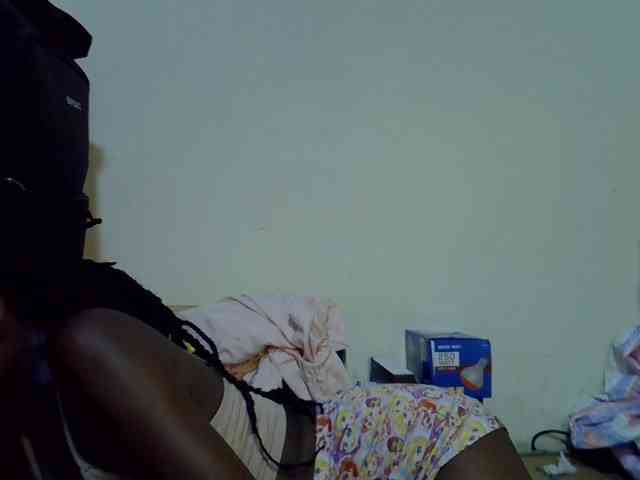 Cute-aliyah webcam