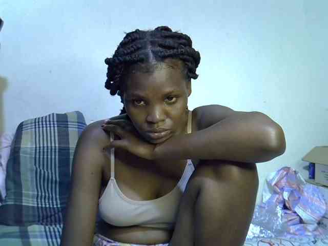 Cute-aliyah webcam