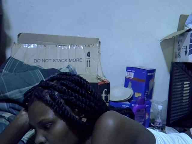 Cute-aliyah webcam