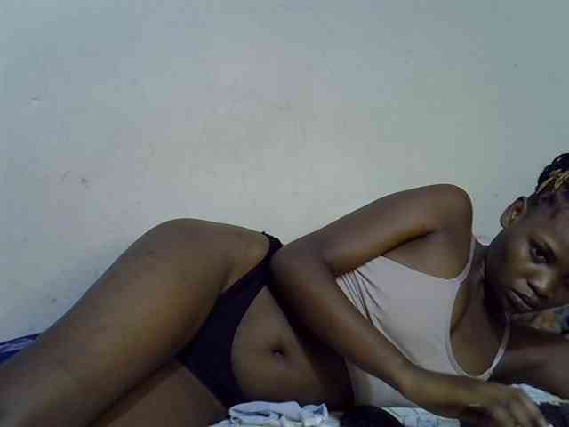 Cute-aliyah webcam