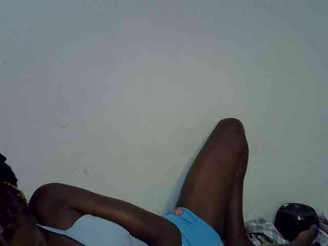 Cute-aliyah webcam