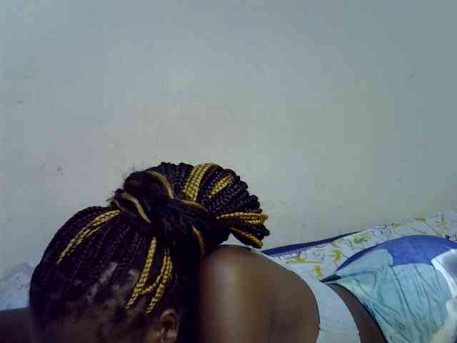 Cute-aliyah webcam