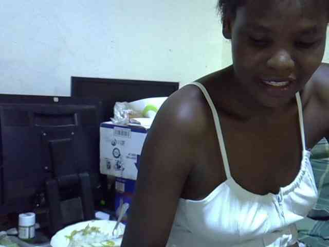 Cute-aliyah webcam
