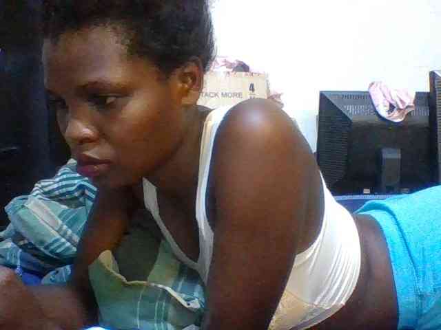 Cute-aliyah webcam