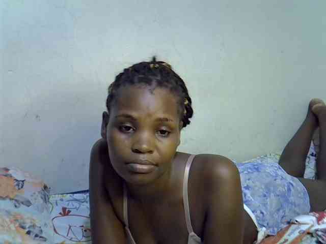 Cute-aliyah webcam