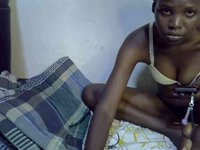 Cute-aliyah webcam