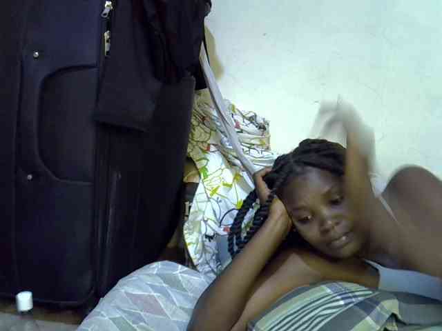Cute-aliyah webcam