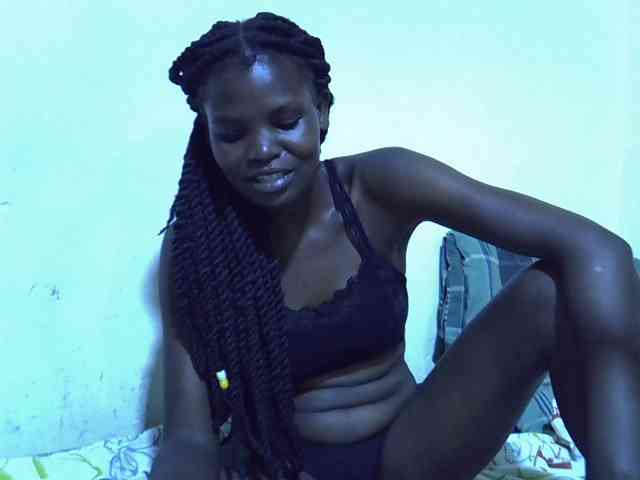 Cute-aliyah webcam