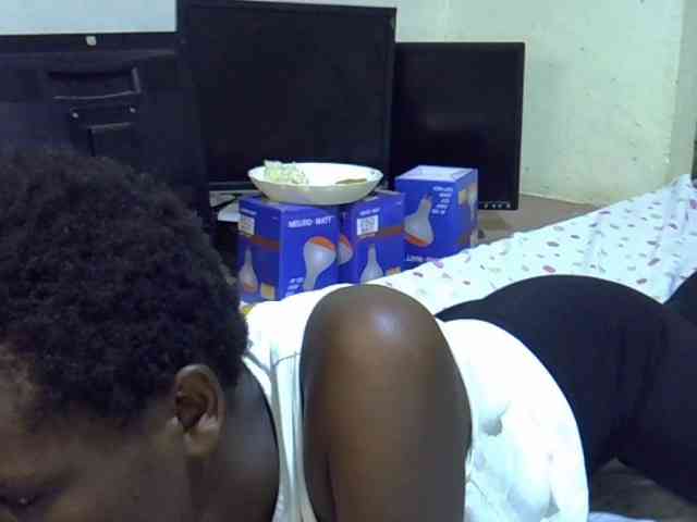 Cute-aliyah webcam