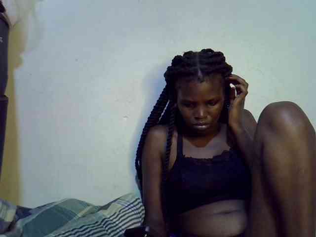 Cute-aliyah webcam