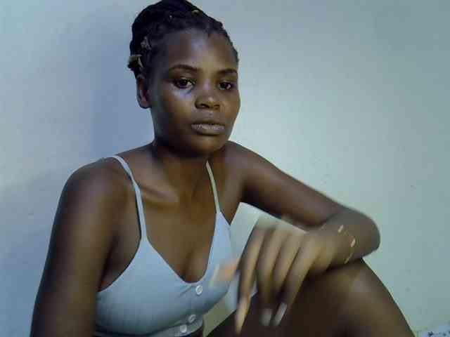 Cute-aliyah webcam