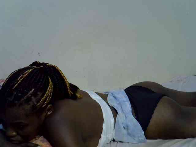 Cute-aliyah webcam