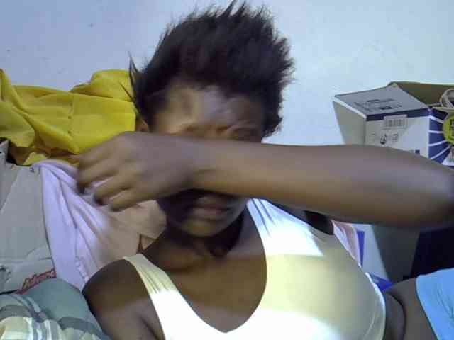 Cute-aliyah webcam