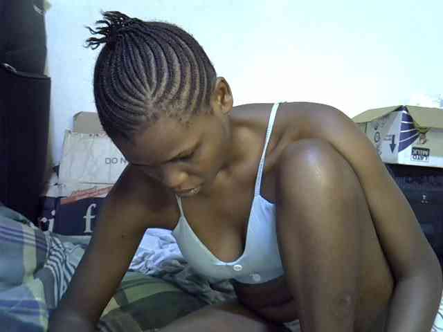 Cute-aliyah webcam
