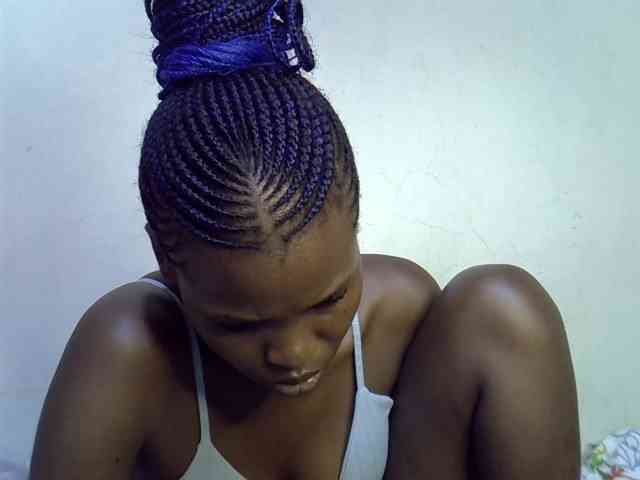 Model: Cute-aliyah