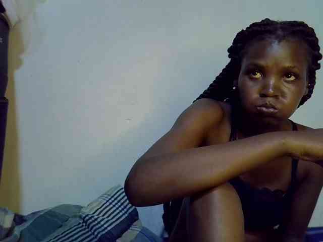 Cute-aliyah webcam