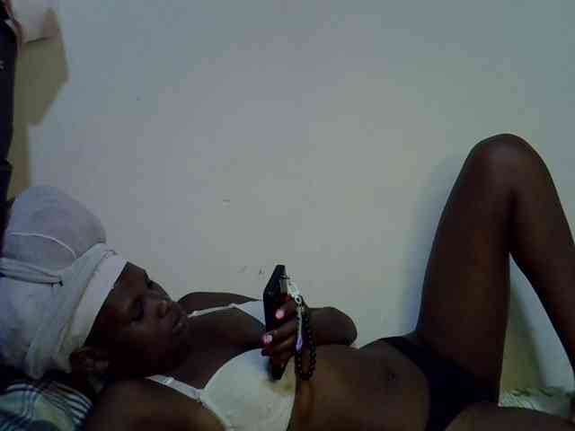 Cute-aliyah webcam