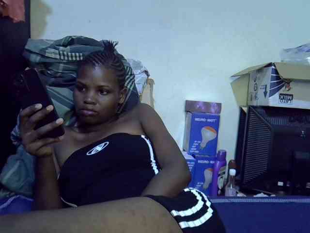 Cute-aliyah webcam