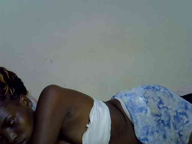 Cute-aliyah webcam
