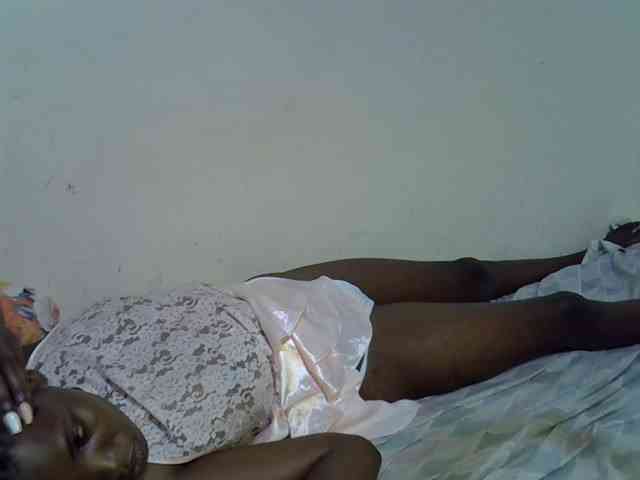 Cute-aliyah webcam